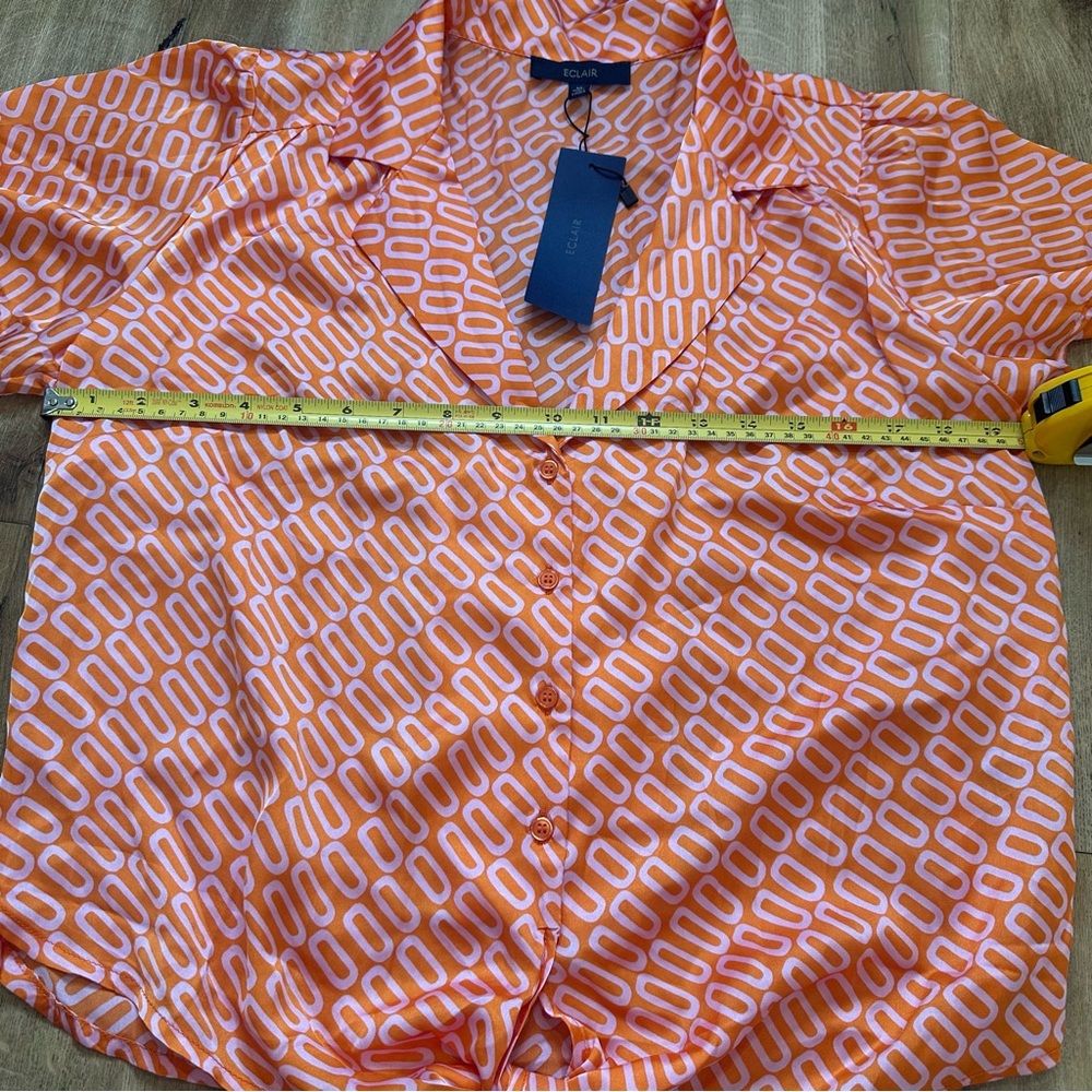 NWT Eclair Button Up Tie Short Sleeve Blouse Size Medium - Picture 9 of 12